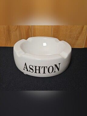 Extra Large 8.5" Ashton Cigar 4 Rest Round Ashtray~White Gold Ceramic